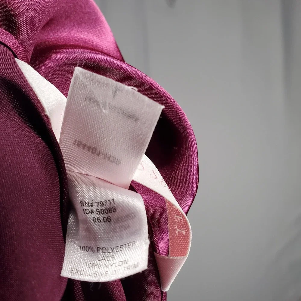 Vtg Victorias Secret Burgundy Satin Slip Dress Large V-Neck Lace 00s Y2K - Picture 9 of 9